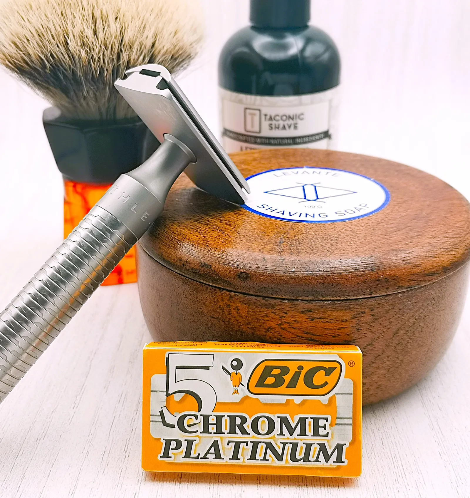 2024-06-21 日記 ROCCAとBIC CHROME PLATINUM