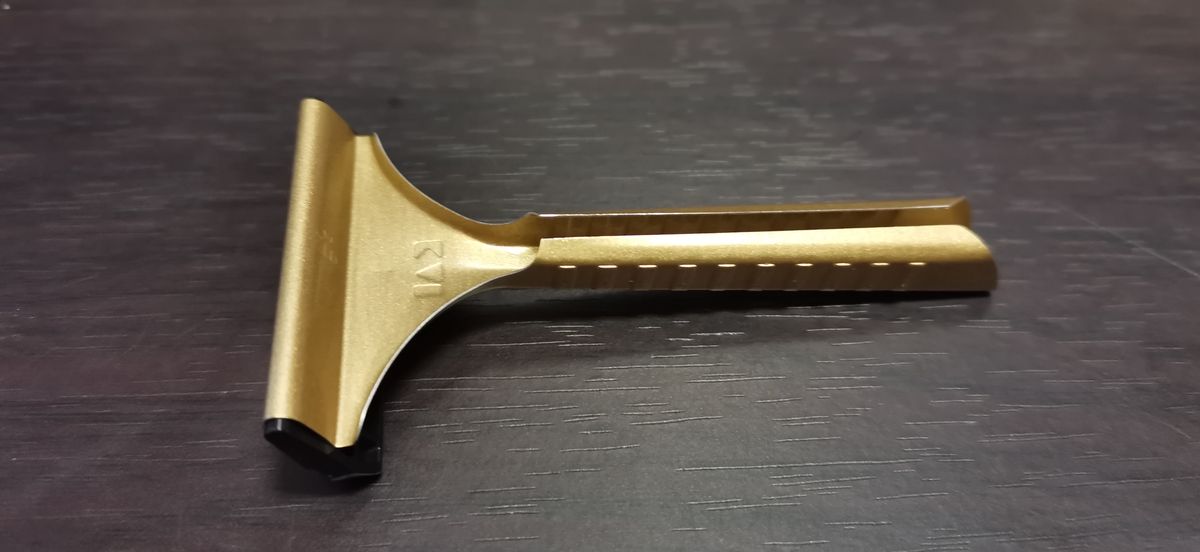 ゴールドステンレスイメージ写真