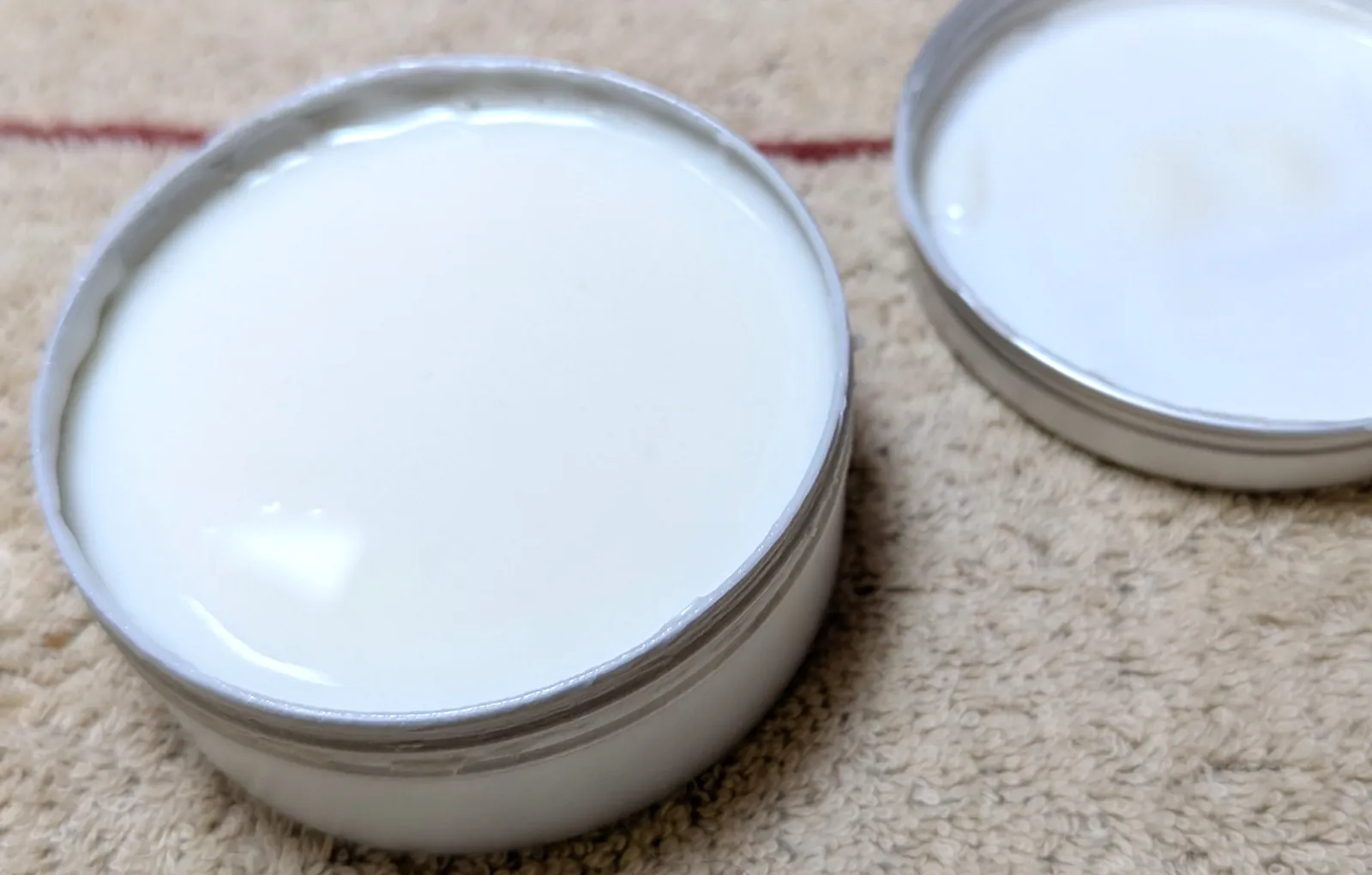 FIVE POINTED STAR SHAVING CREAM RED#2