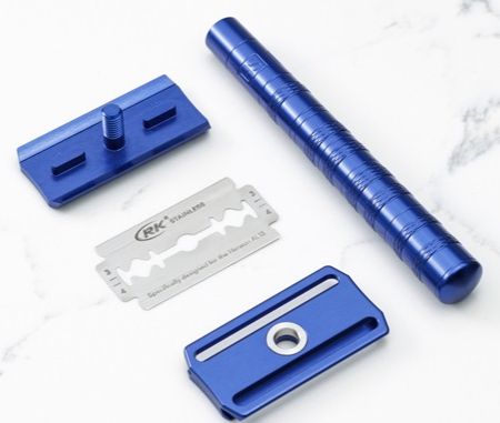 RazoRock DAILY ( GROOVED PLUS "+" with SUPER HALO Handle)