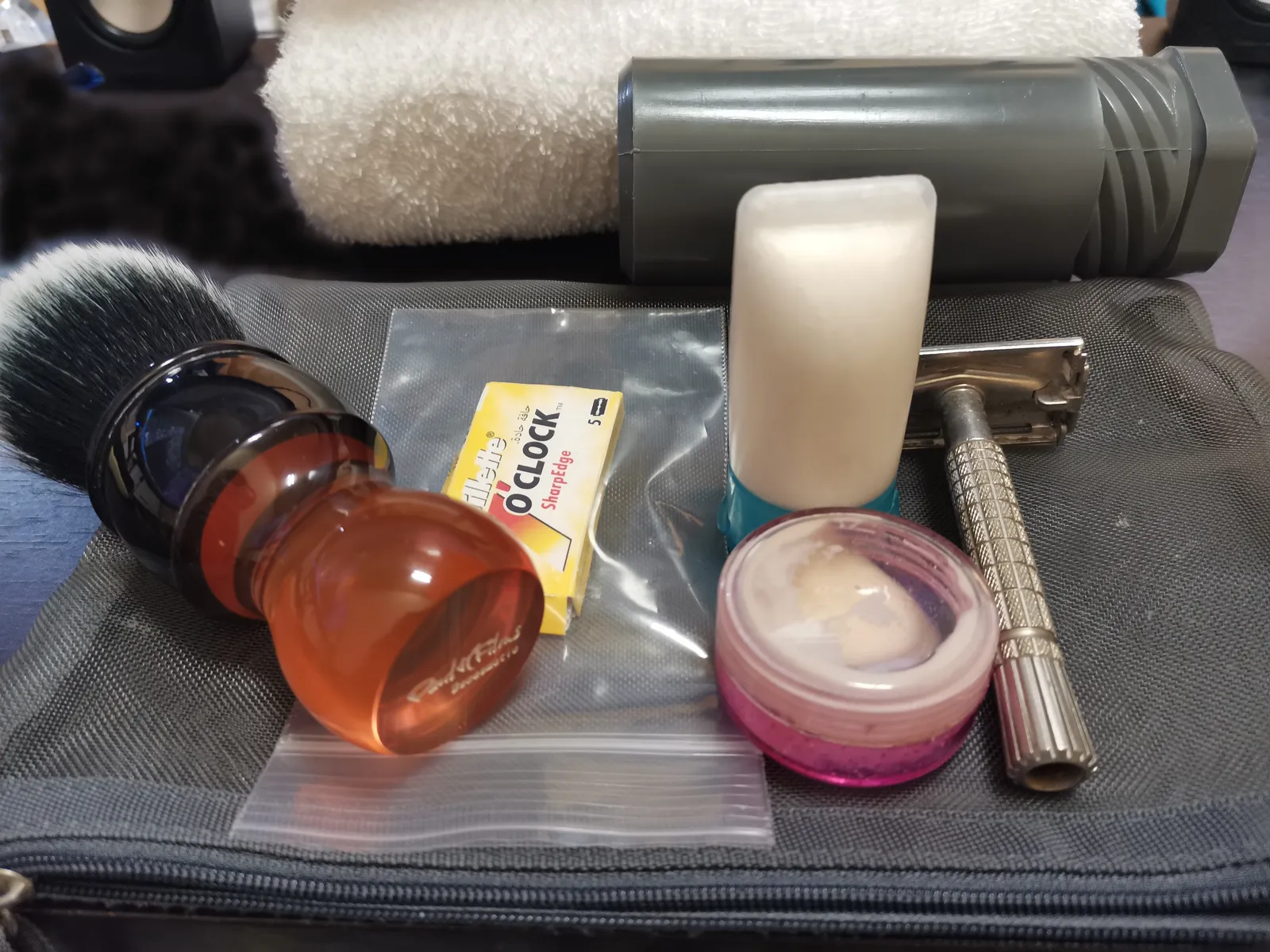 健康ランドで両刃カミソリを楽しむ