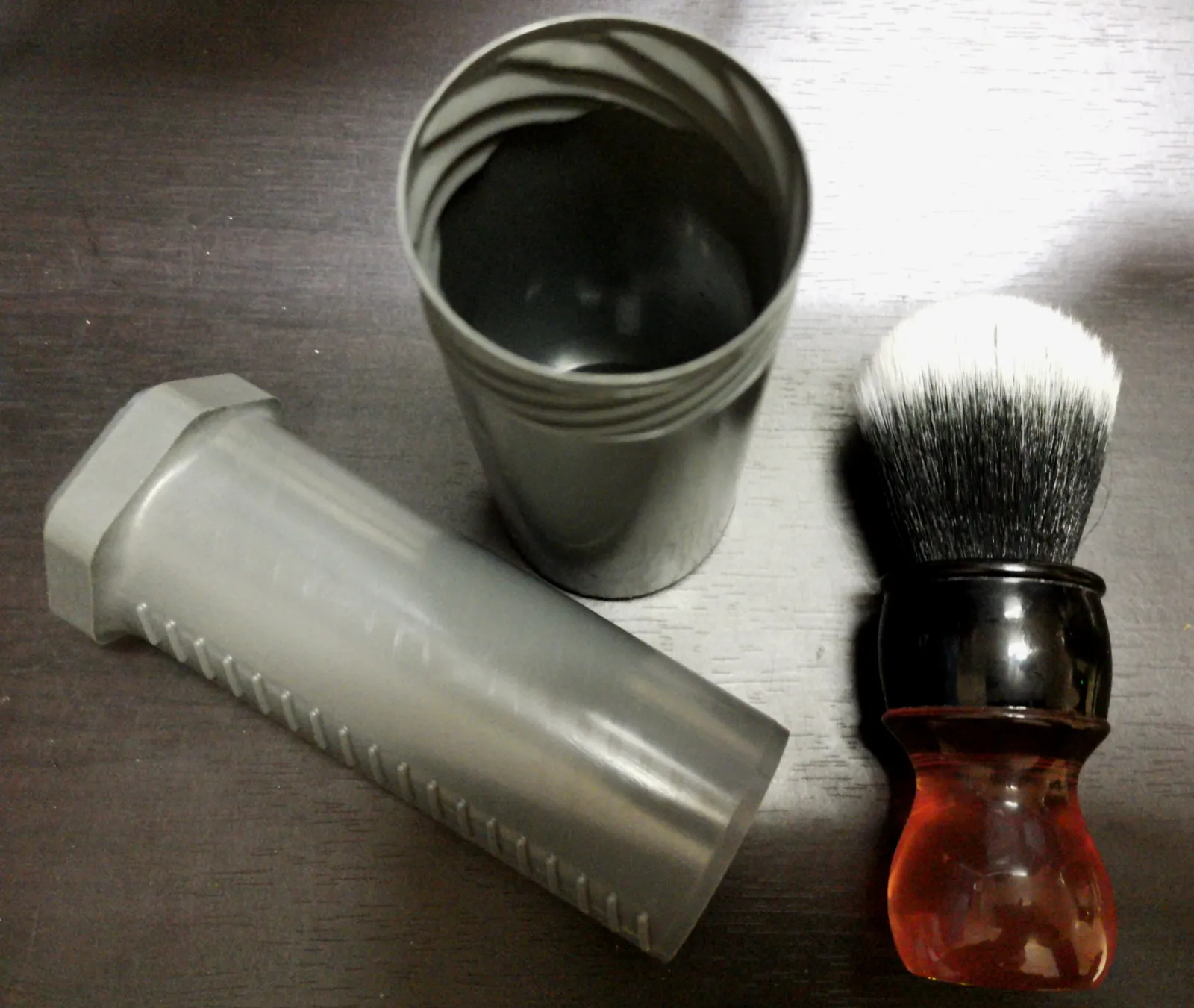 シェービングブラシケース